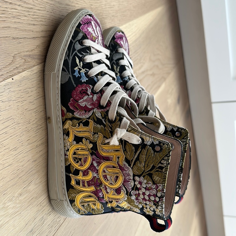 Gucci Black Floral High-Top Sneakers with Gold Logo Embroidery